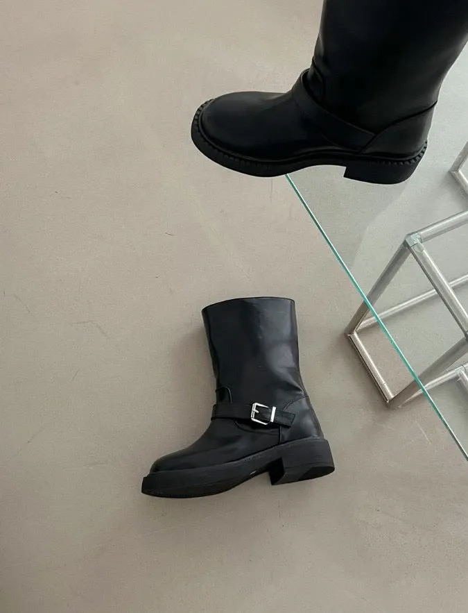 [ Pre-order ] Belt Biker Middle Boots