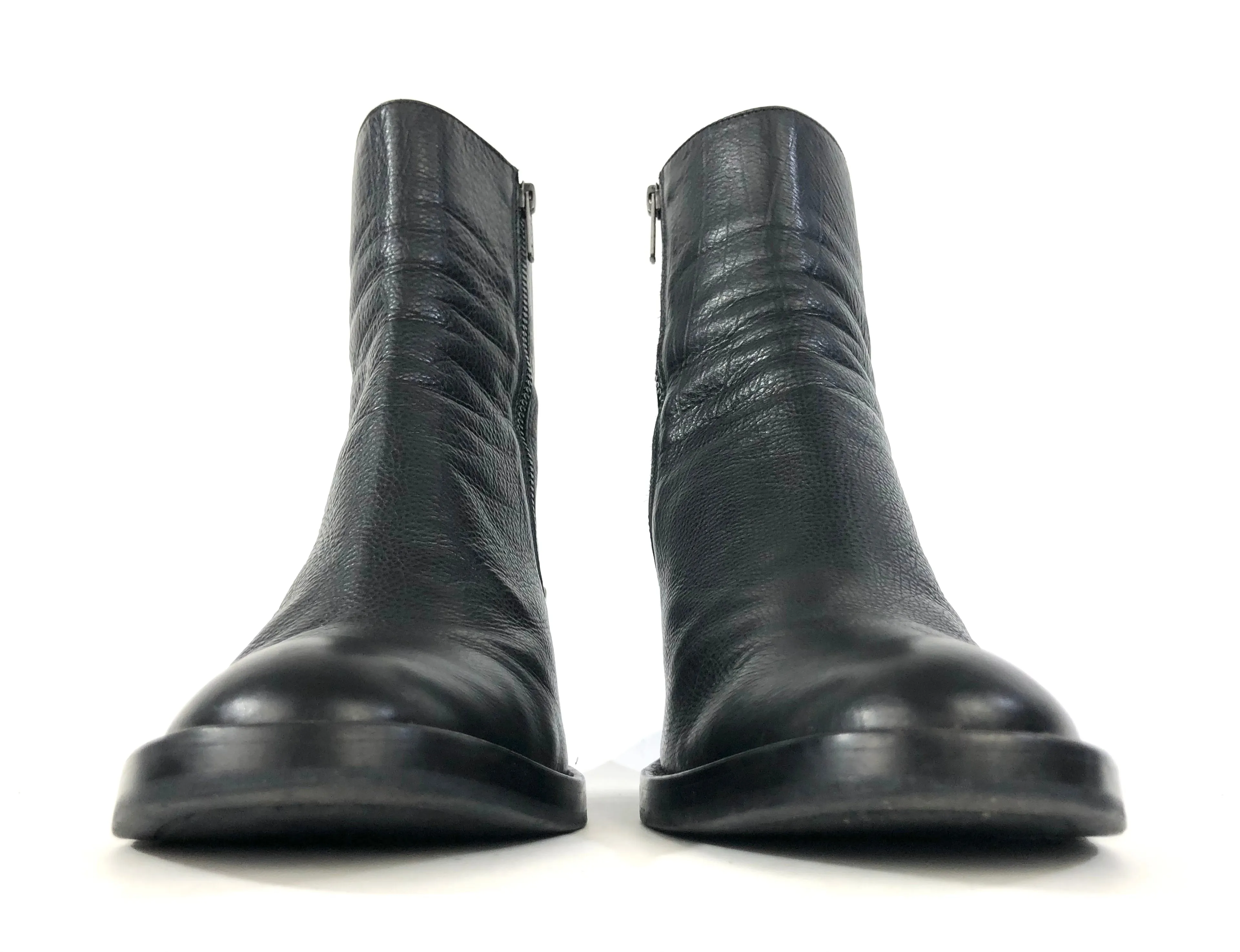 Carezza Black Ankle Boots  | Size US 7.5 - IT 38