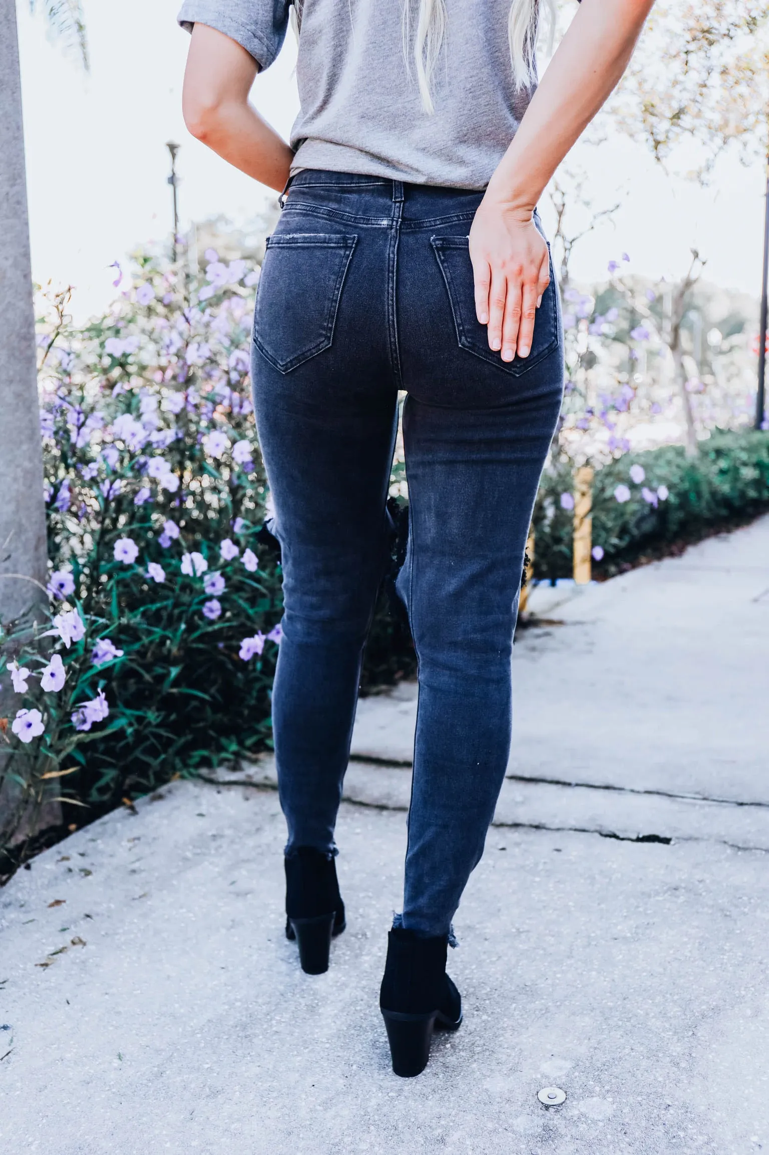 Comfort Mom Skinny Jeans - Black