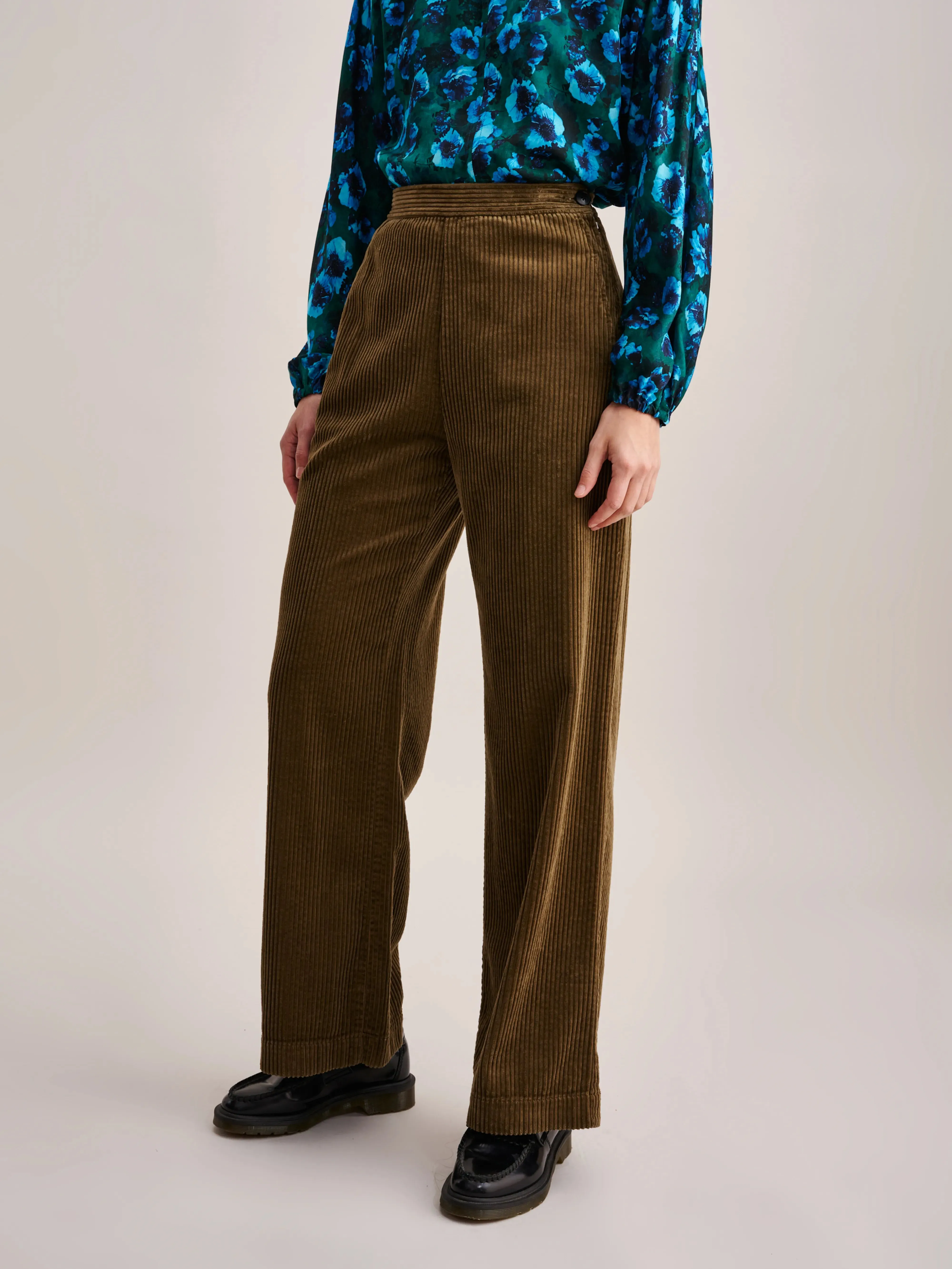 Davis Trousers (232 / W / ARMY)