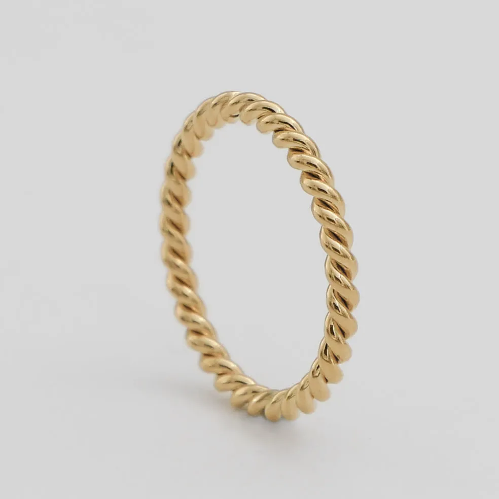 Fine Twisted Ring