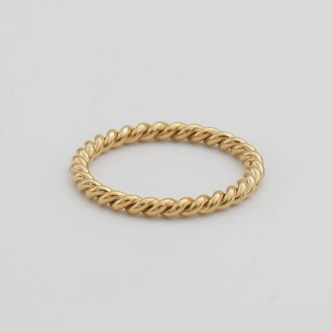 Fine Twisted Ring