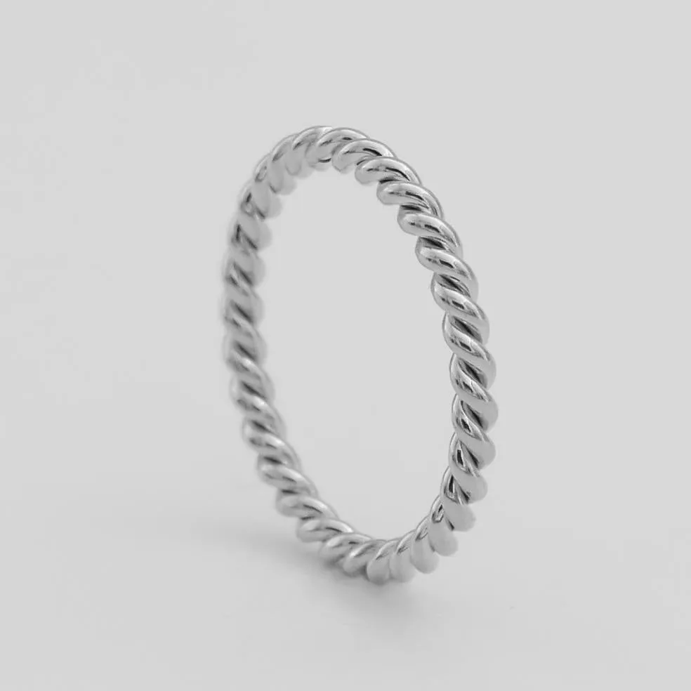 Fine Twisted Ring