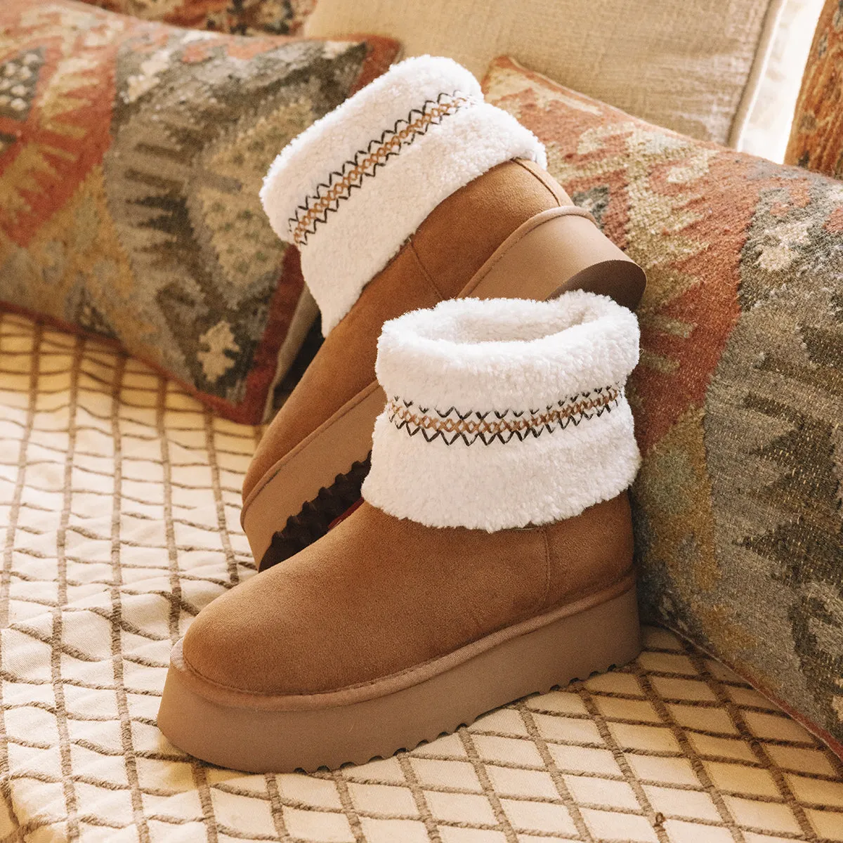 Hiraya Shearling Flatform Boot