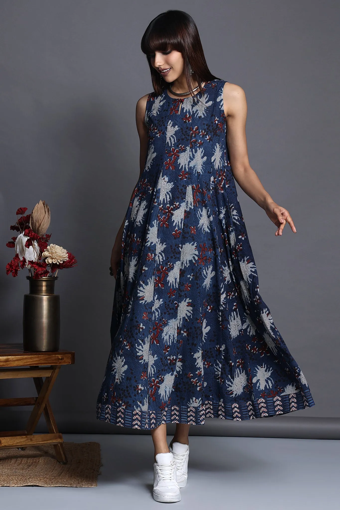 long sleeveless maxi dress - sapphire sparkles & maroon blooms