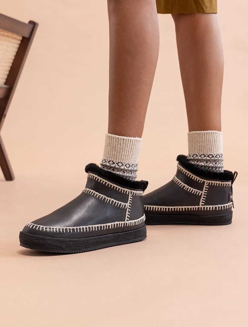 Nyuki Low Crochet Ankle Boot Black Leather Natural